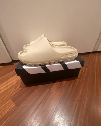 Ciabatte yeezy slide