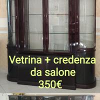 Mobili da salone vetrina con credenza antica
