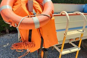 Ciambella con corda e scaletta risalita