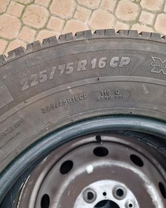 Michelin agilis 225/75 R 16 CP M+S