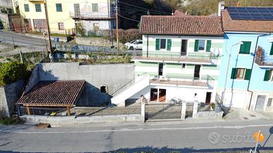 CASA SEMINDIPENDENTE A GAVI
