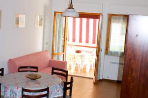 Alba Adriatica a 80 metri dal mare con garage