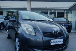 TOYOTA - Yaris - 1.0 5p. Sol