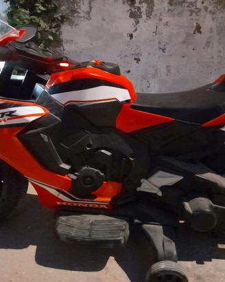 Moto elettrica bimbo
