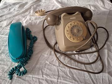 Coppia di telefoni vintage