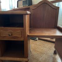 Mobiletto porta  telefono con seduta