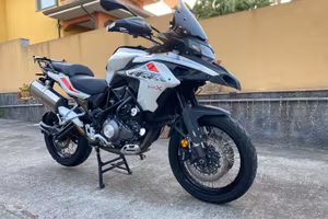 Benelli TRK 502X