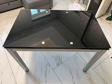TAVOLO VETRO NERO TEMPERATO+SEDIE SIMILPELLE NERA