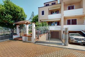 Villetta a schiera di testa