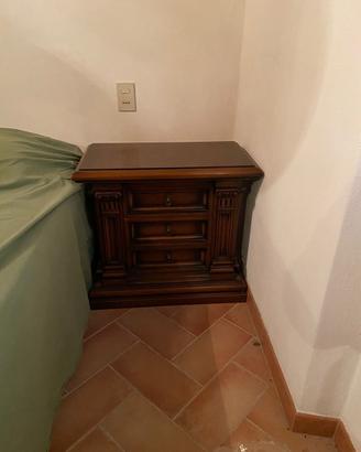 Coppia comodini legno antico