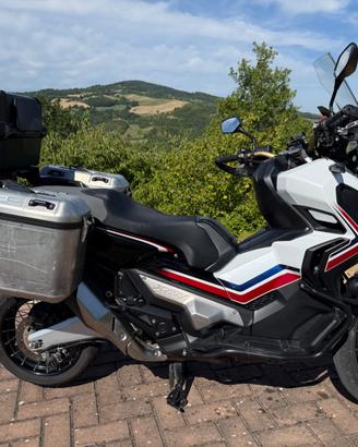 HONDA X-ADV 750
