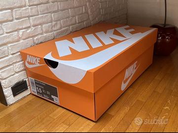 Scarpiera  (replica scatola di scarpe)