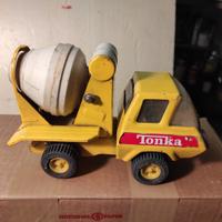 Betoniera giocattolo della Tonka