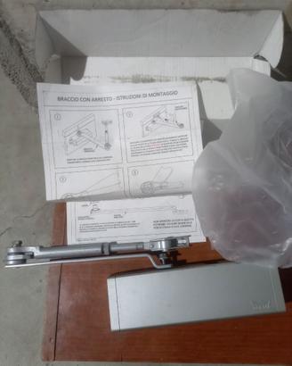 Chiudiporta Dorma TS 72 con blocco porta