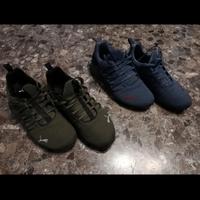 2 paia scarpe puma verdi e blu 
