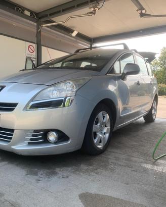 PEUGEOT 5008 1.6 DIESEL 111CV – 09/2011