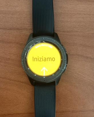 Samsung Galaxy Watch 42mm SM-R810 + Charger Pad