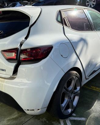 Ricambi usati per Renault Clio 4 1.2 Turbo GT Line