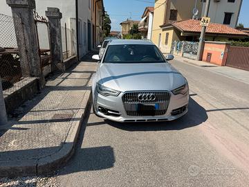 Audi A6 allroad 2014