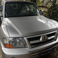 MITSUBTSHI V68W PAJERO