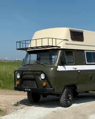 1983 UAZ 452 4x4