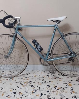 Bicicletta da corsa vintage 