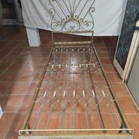 lettino in ferro battuto 