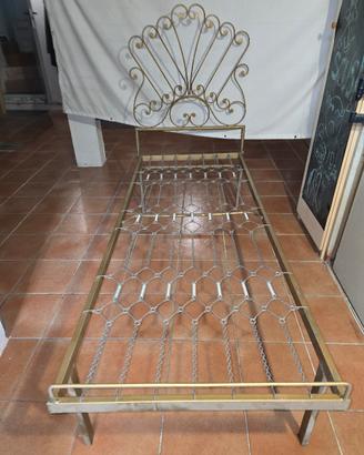 lettino in ferro battuto 