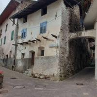 Porzione di casa da ristrutturare-Albiano (TN)