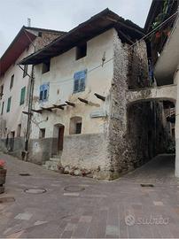Porzione di casa da ristrutturare-Albiano (TN)