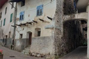 Porzione di casa da ristrutturare-Albiano (TN)