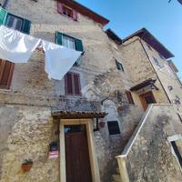 5 LOCALI A SUBIACO