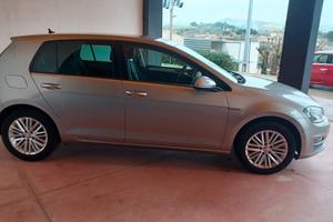 Volkswagen Golf Business 2.0 TDI 5p. Highline Blue