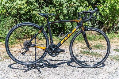 Bici da strada in carbonio, Shimano 105