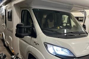 Camper mansardato Mc Louis Glamys Gold 