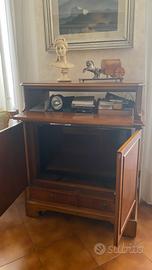 Stile inglese originale tavolo e porta tv