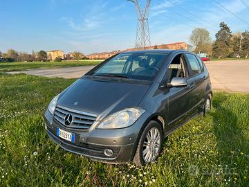 Mercedes classe A 150 benzina neopatentati