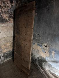 Porta in legno massello da recuperare