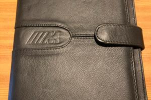 BMW M porta documenti