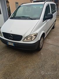 Autocarro vito mixto 111