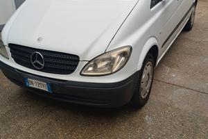 Autocarro vito mixto 111