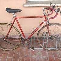Bici da corsa Bianchi d'epoca.