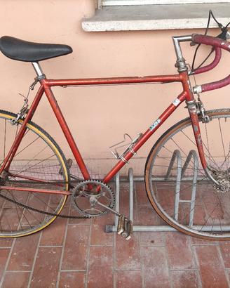 Bici da corsa Bianchi d'epoca.