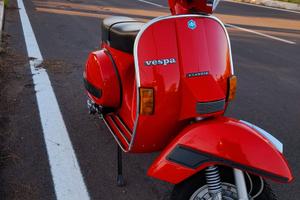 Piaggio Vespa PX 200 E Arcobaleno Elestart access