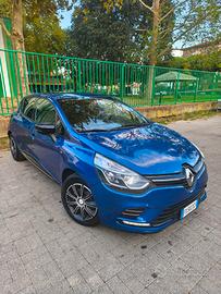 Renault Clio Moschino 4° serie