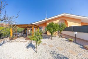 PORZIONE DI QUADRIFAMILIARE A ROMA