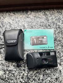 Fotocamera compatta analogica yashica j-mini nera