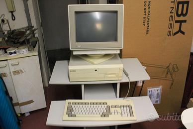 Amiga 4000 in buono stato con tastiera originale