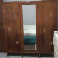 Armadio in legno vintage,specchio,comodini