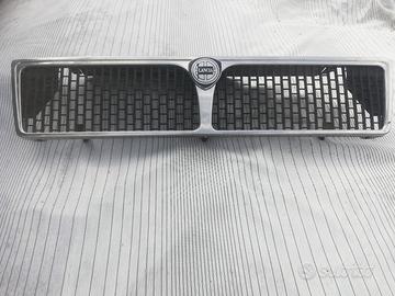 Mascherina Lancia Delta. 